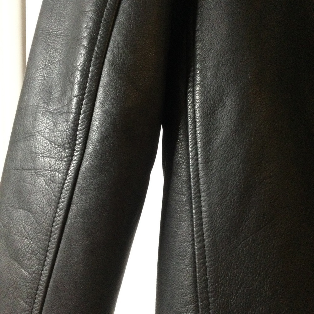 Soft black leather jacket, Fuax fur collar - Picture 12 of 14